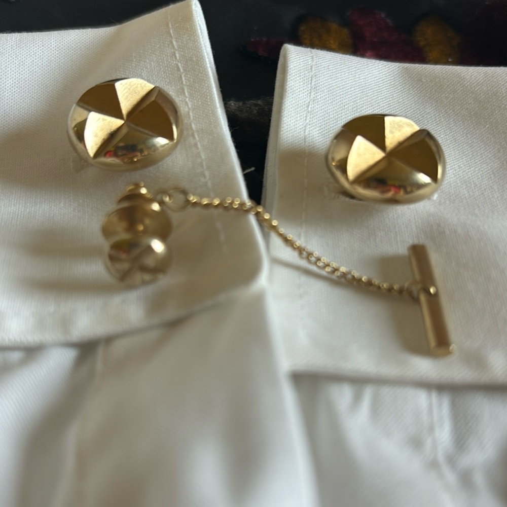 Vintage Marked Solid Brass Round Star Center Bull… - image 1